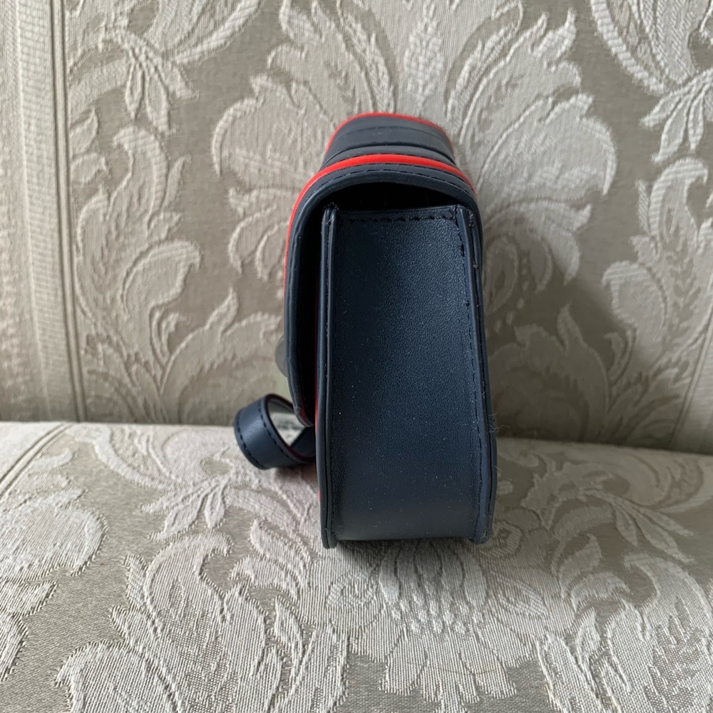 NWT Fiorelli Ciara leather wristlet - Picture 8 of 8